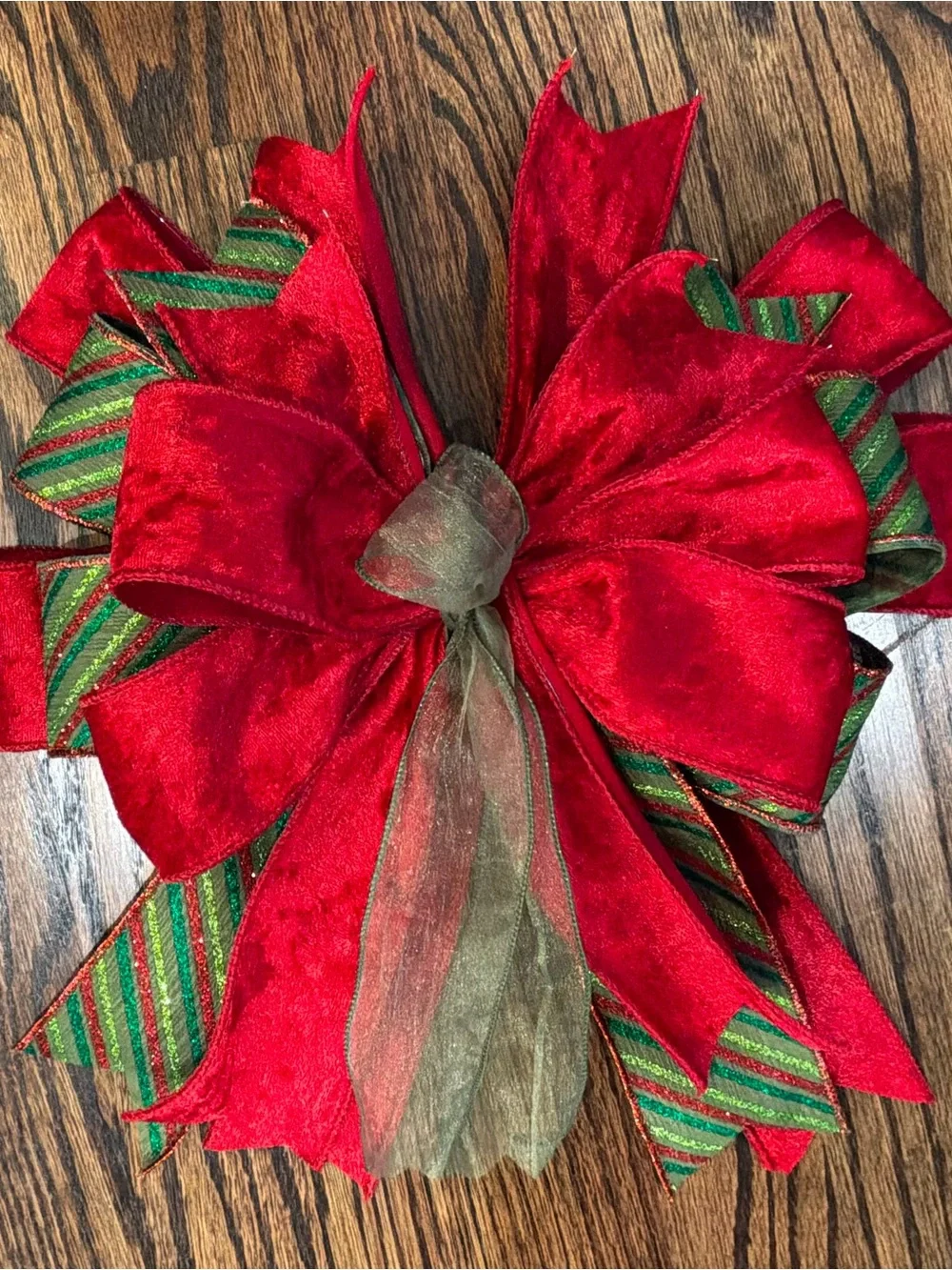 Red and Green Holiday Bow Decorative Wreath Accent
